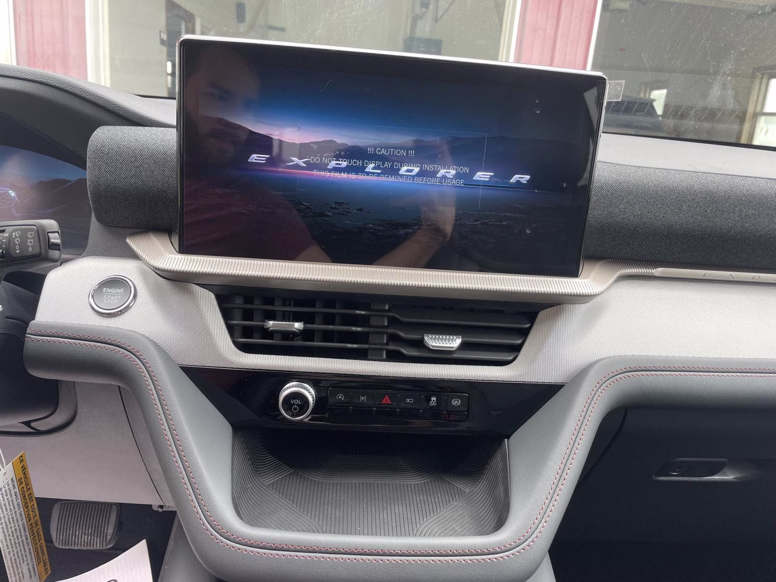2026 Space White Ford Explorer Active 4X4 SUV
