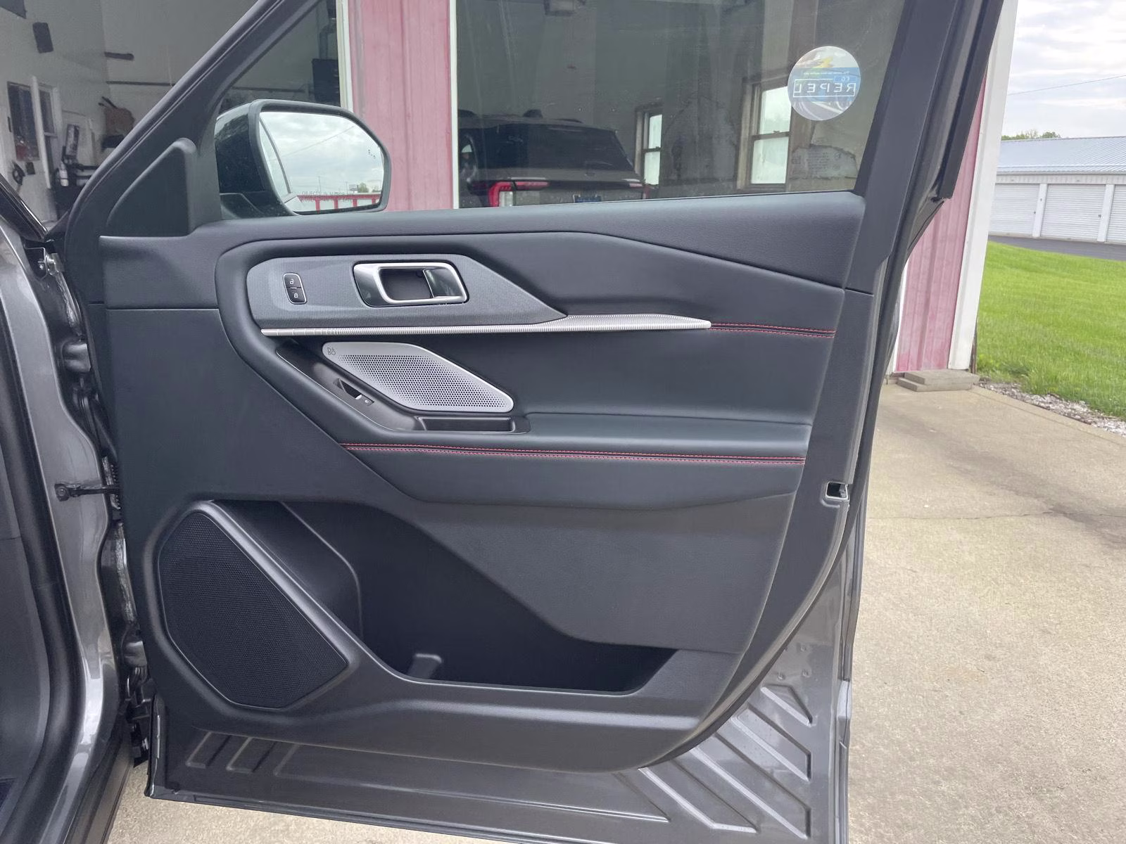 2026 Carbonized Gray Ford Explorer ST 4X4 SUV