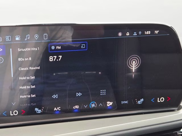 2026 Summit White Chevrolet Traverse LT FWD SUV