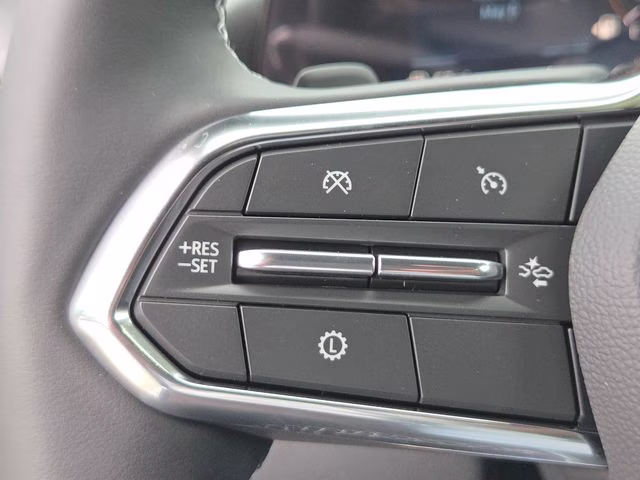 2026 Summit White Chevrolet Traverse LT FWD SUV