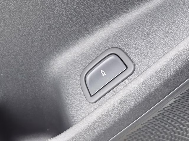2026 Summit White Chevrolet Traverse LT FWD SUV