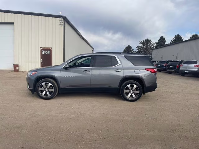 2020 Satin Steel Metallic Chevrolet Traverse 3LT AWD SUV