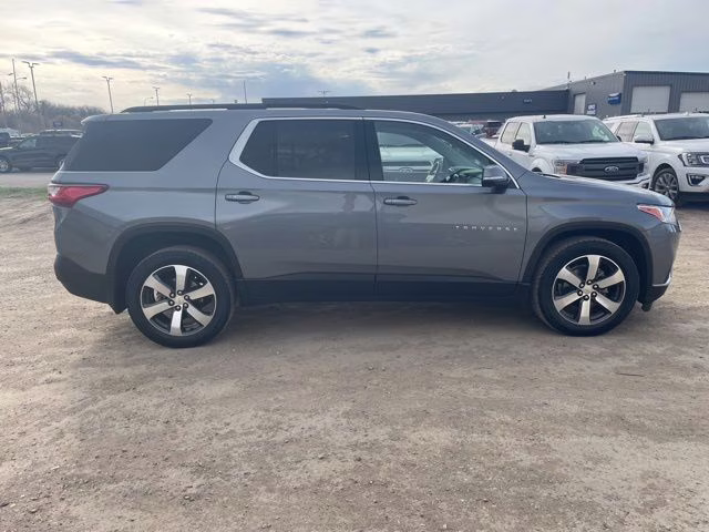 2020 Satin Steel Metallic Chevrolet Traverse 3LT AWD SUV