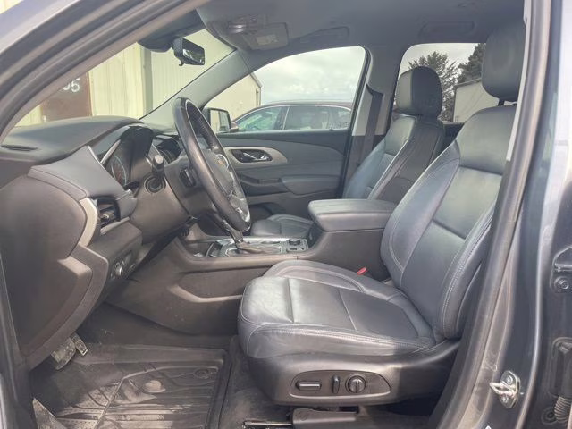2020 Satin Steel Metallic Chevrolet Traverse 3LT AWD SUV
