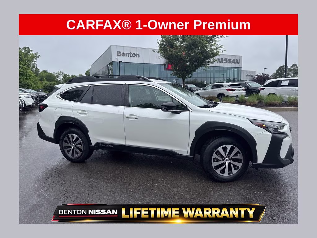 2023 Subaru Outback Premium's photo