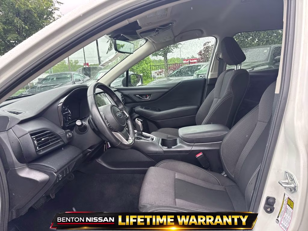 2023 Crystal White Pearl Subaru Outback Premium AWD SUV