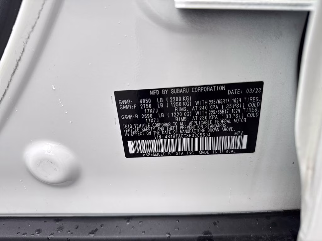 2023 Crystal White Pearl Subaru Outback Premium AWD SUV