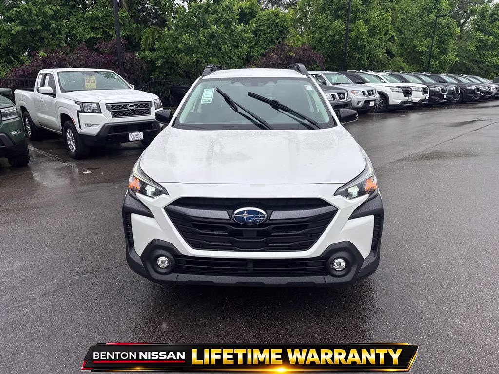 2023 Crystal White Pearl Subaru Outback Premium AWD SUV