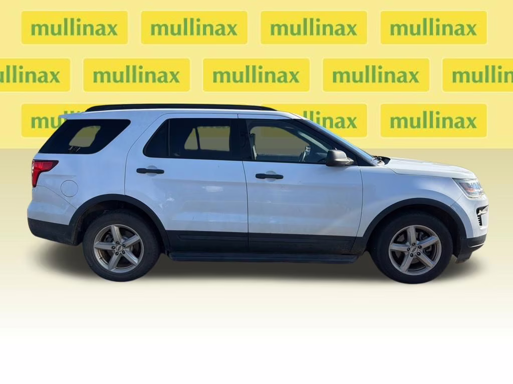 2018 Oxford White Ford Explorer Base 4X4 SUV