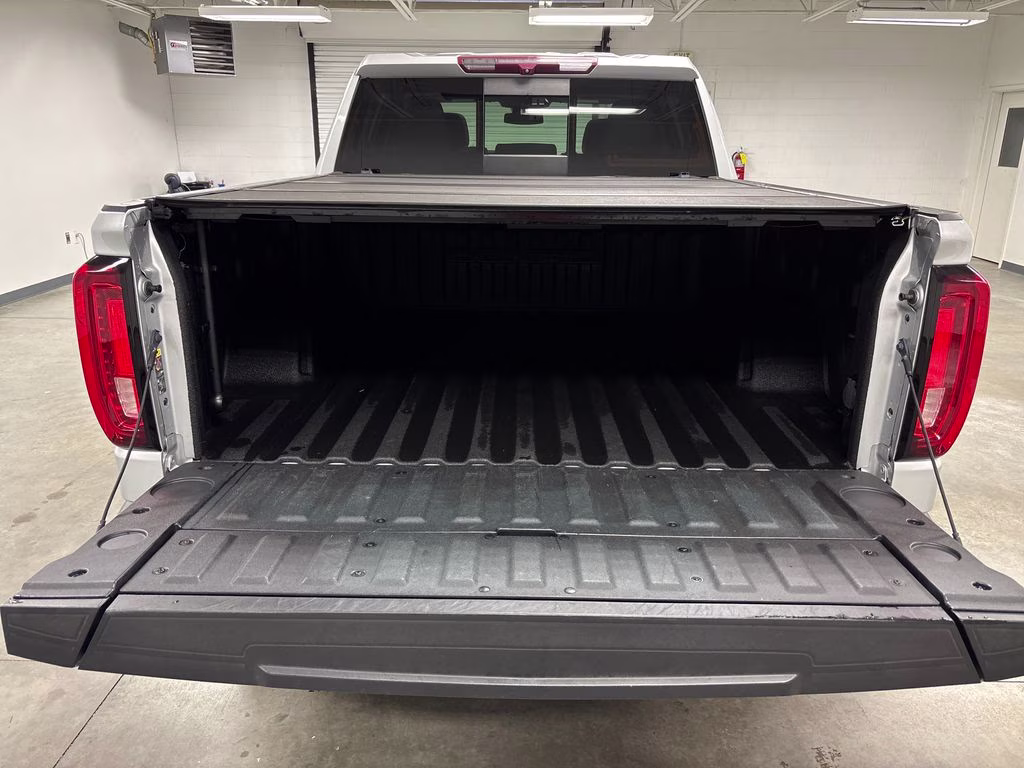 2022 Quicksilver Metallic GMC Sierra 1500 Denali 4X4 Truck