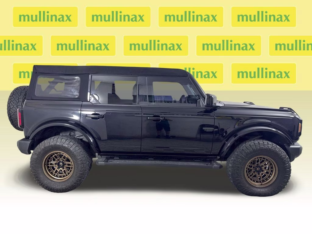 2024 Shadow Black Ford Bronco Outer Banks 4X4 SUV