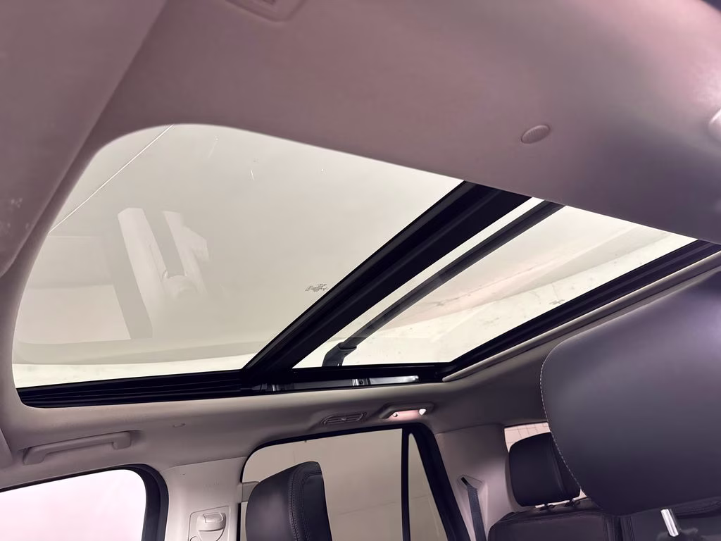 2021 Star White Metallic Tri-Coat Ford Expedition Max Platinum 4X4 SUV
