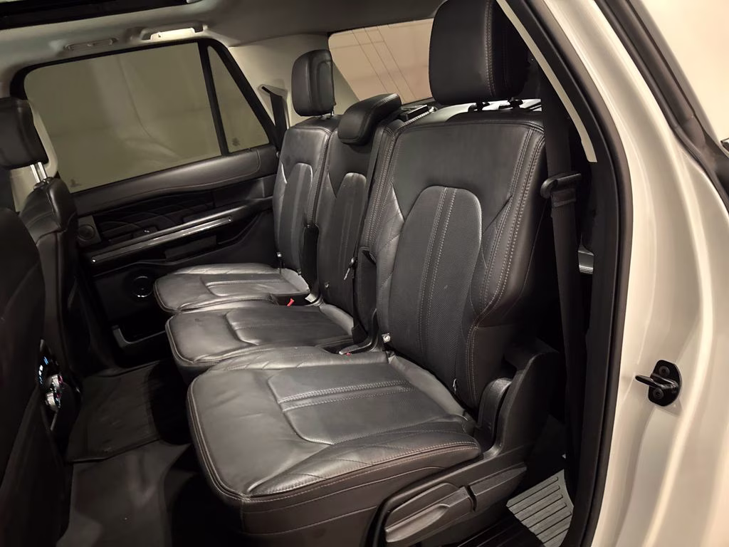 2021 Star White Metallic Tri-Coat Ford Expedition Max Platinum 4X4 SUV