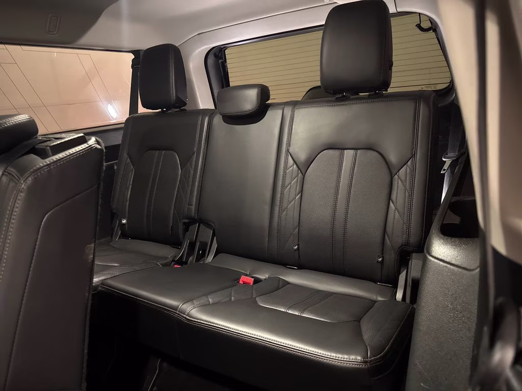 2021 Star White Metallic Tri-Coat Ford Expedition Max Platinum 4X4 SUV