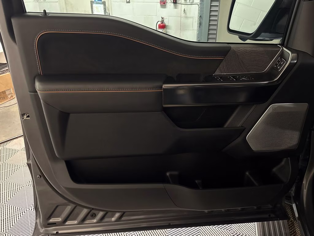 2023 Carbonized Gray Metallic Ford F-150 Platinum 4X4 Truck