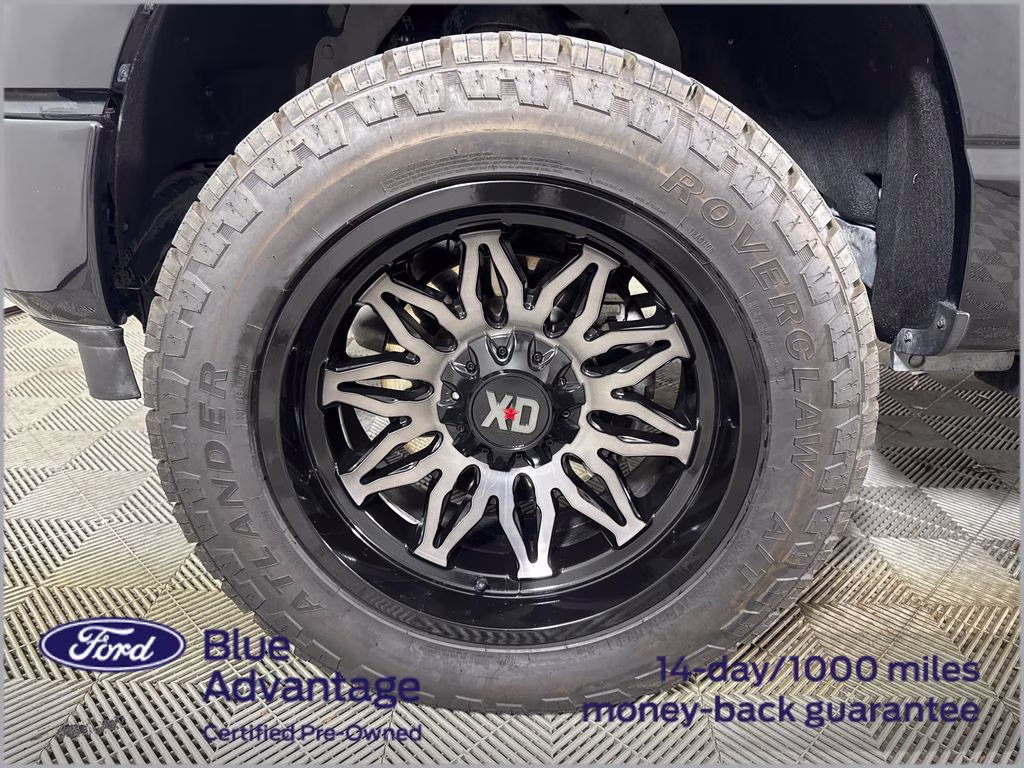 2024 Agate Black Metallic Ford F-150 Platinum 4X4 Truck