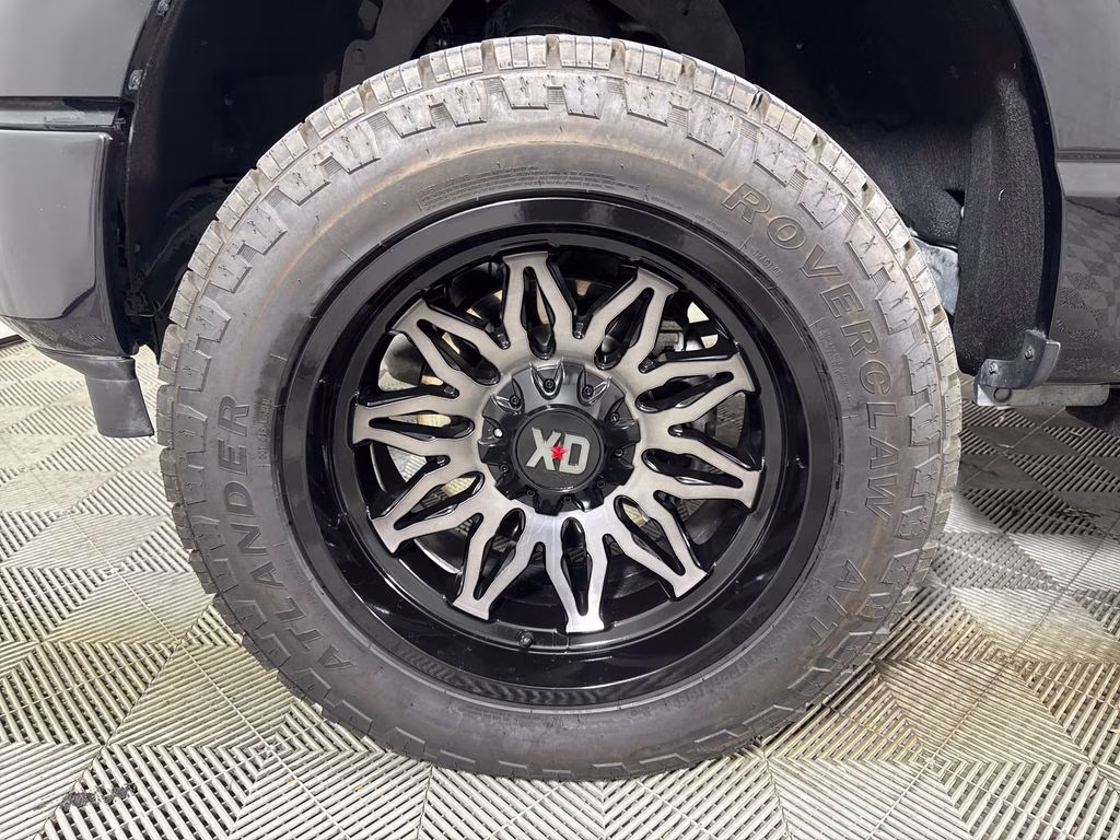 2024 Agate Black Metallic Ford F-150 Platinum 4X4 Truck