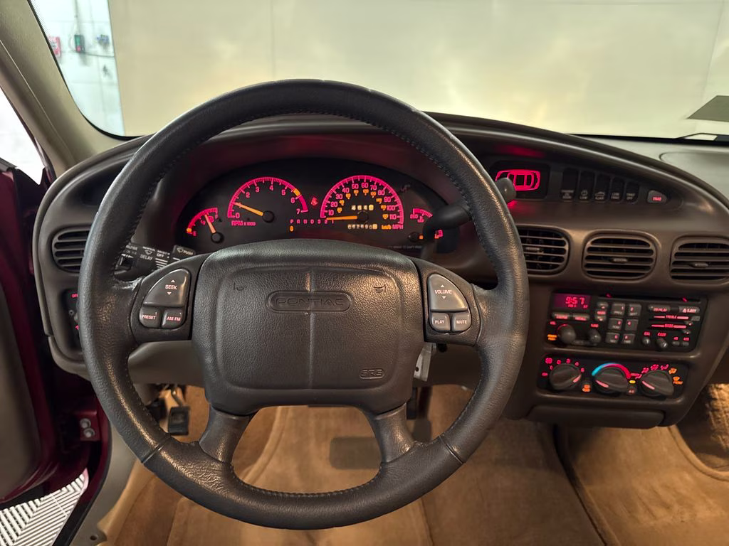 1998 Medium Red Metallic Pontiac Grand Prix SE FWD Sedan
