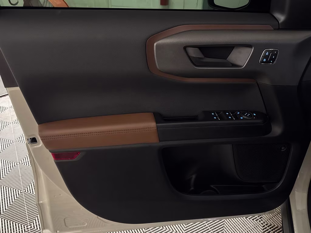 2025 Desert Sand Ford Bronco Sport Outer Banks 4X4 SUV