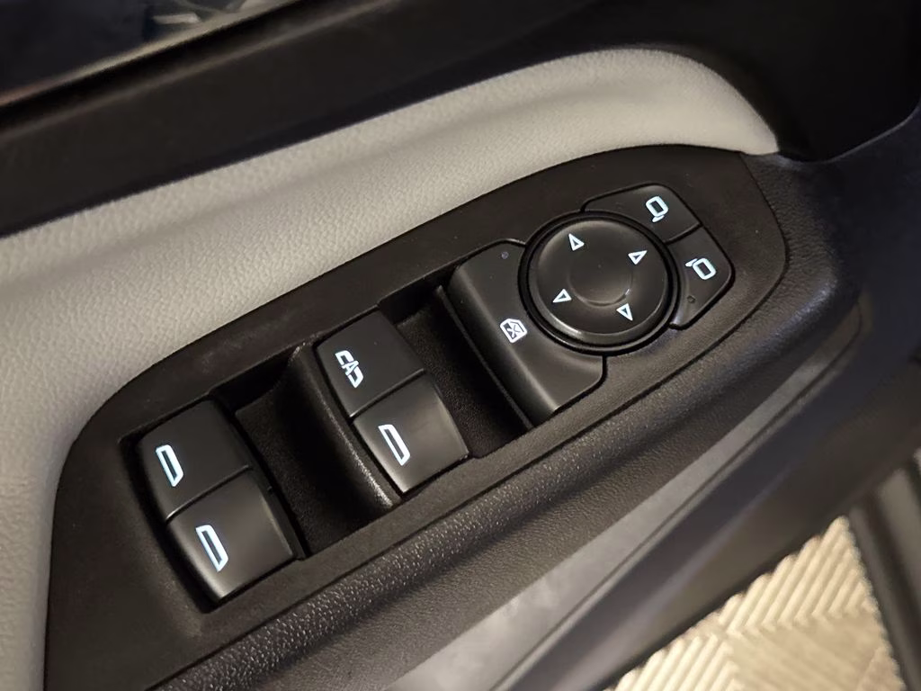 2020 Nightfall Gray Metallic Chevrolet Equinox LS FWD SUV