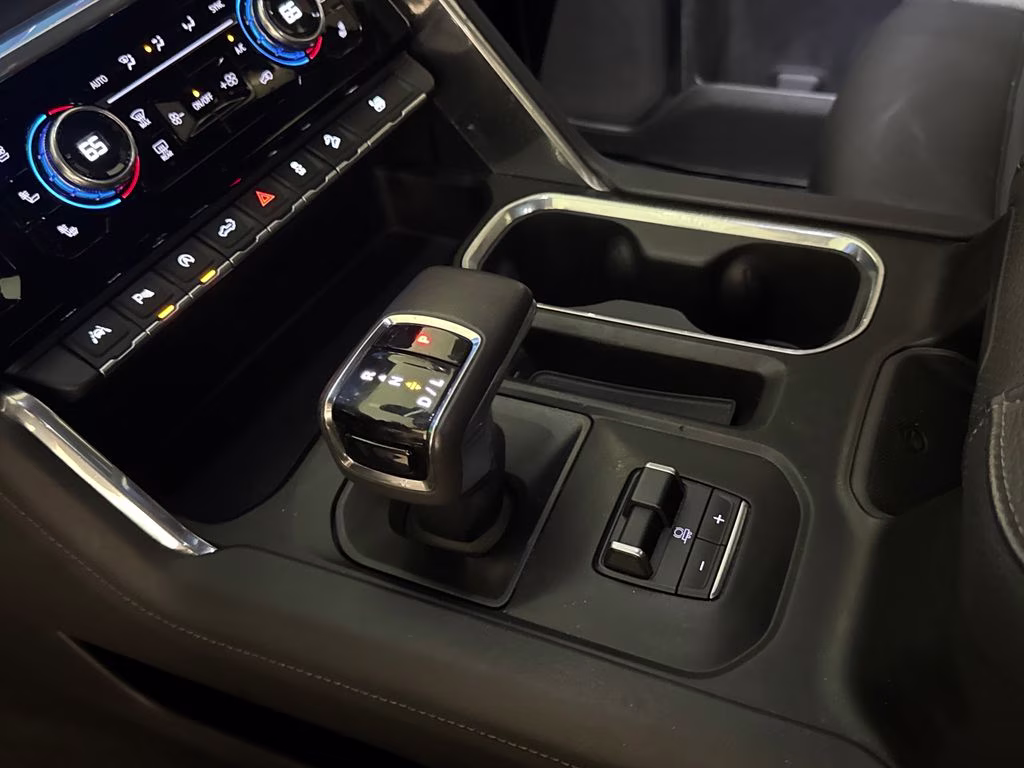 2022 White Frost Tricoat GMC Sierra 1500 Denali 4X4 Truck