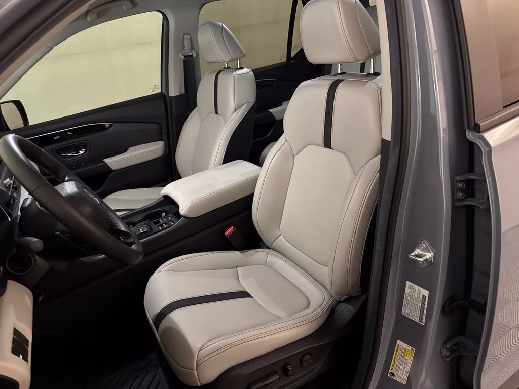 2026 Sonic Gray Pearl Honda Passport RTL AWD SUV