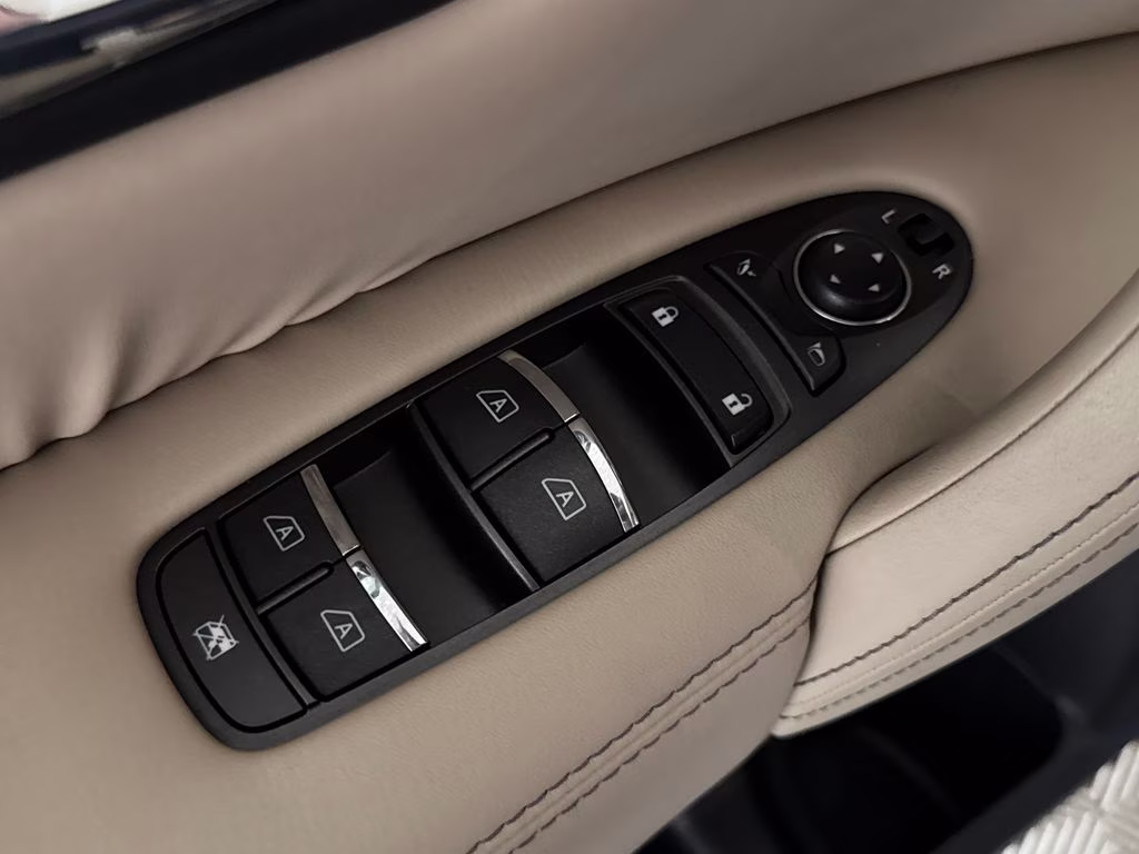 2024 Aspen White Tricoat Nissan Armada Platinum 4X4 SUV