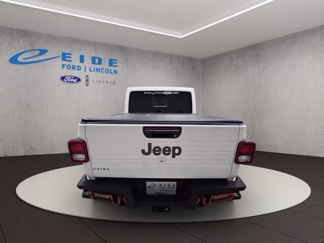 2021 Bright White Clearcoat Jeep Gladiator Rubicon 4X4 Truck