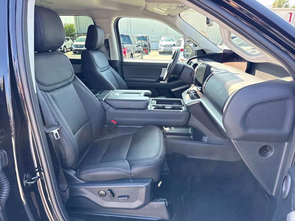 2025 Agate Black Metallic Ford Expedition Max Active RWD SUV