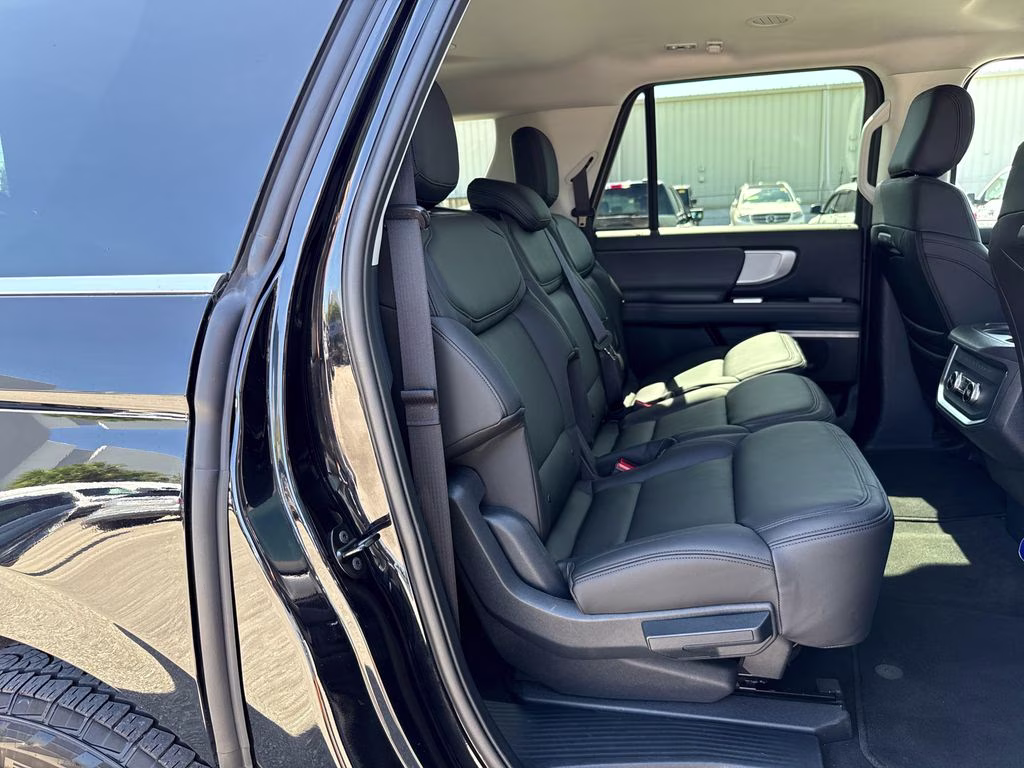 2025 Agate Black Metallic Ford Expedition Max Active RWD SUV