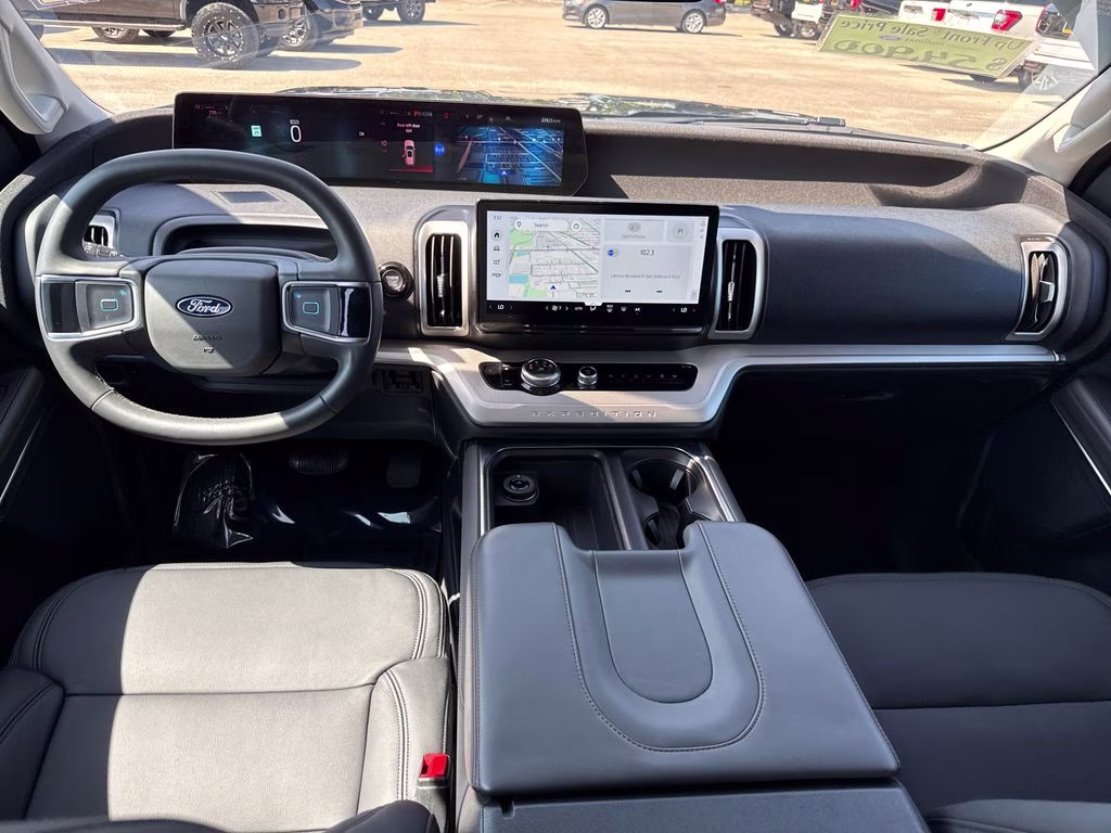 2025 Agate Black Metallic Ford Expedition Max Active RWD SUV