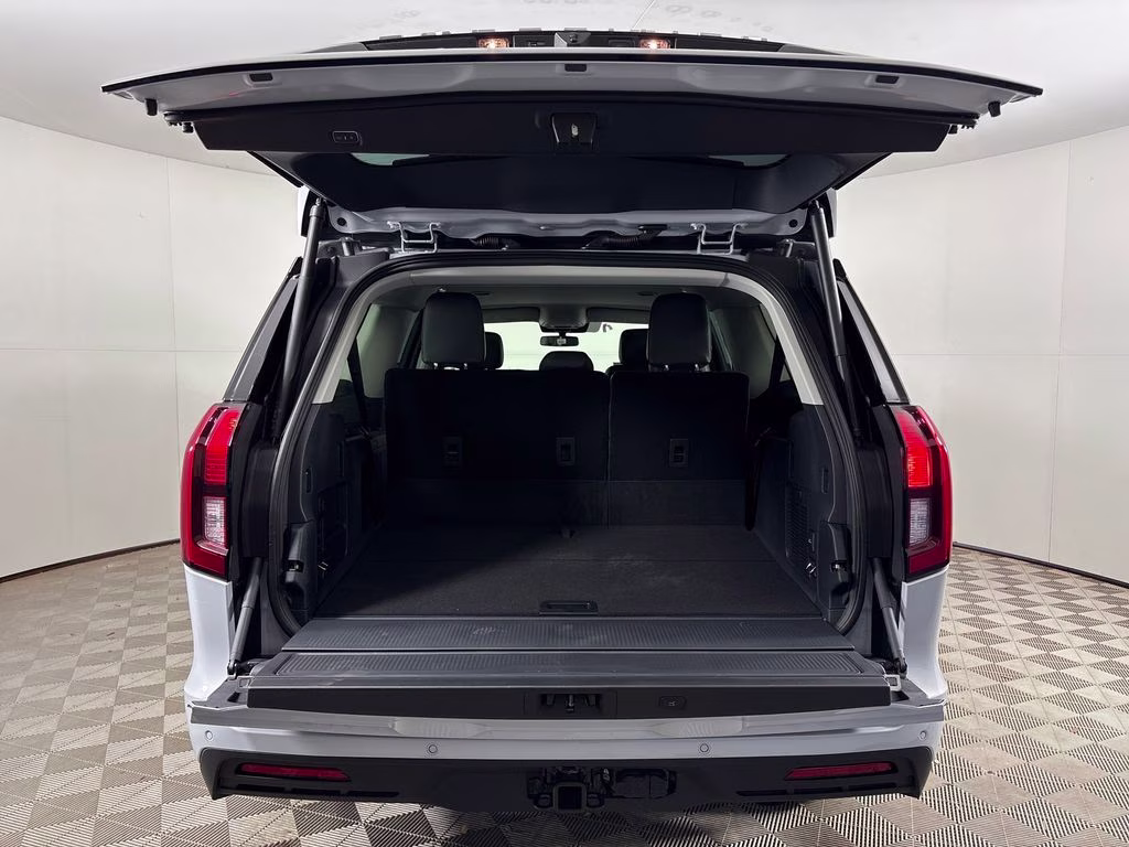 2026 Space Silver Metallic Ford Expedition Max Active RWD SUV