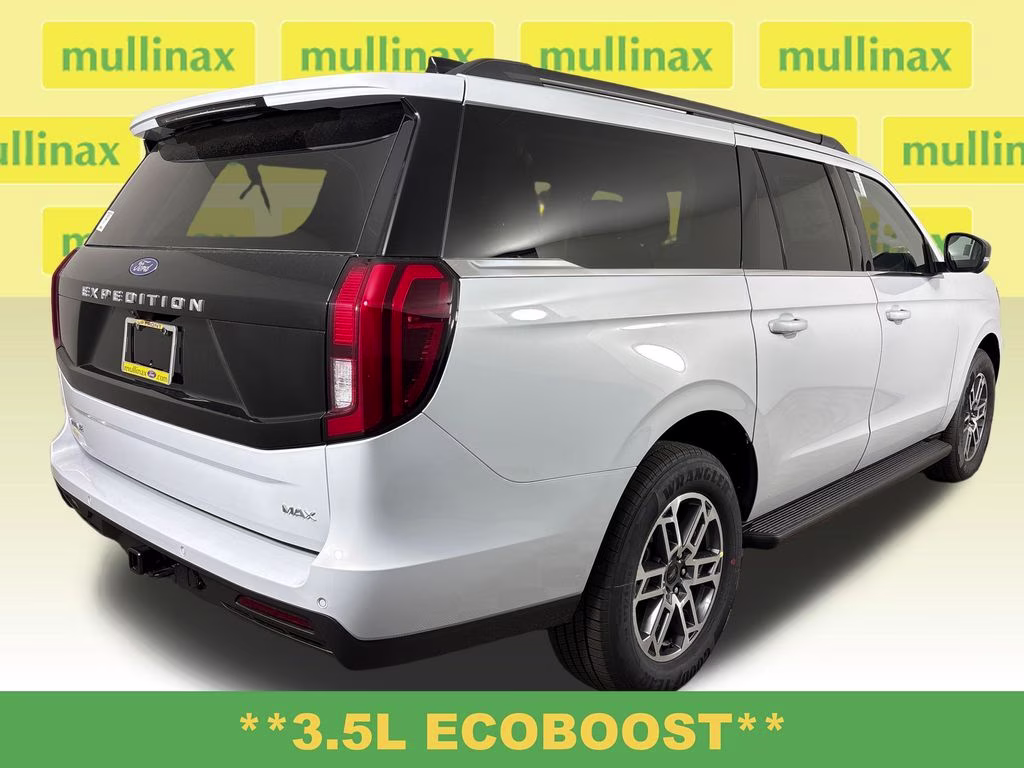 2026 Space Silver Metallic Ford Expedition Max Active RWD SUV