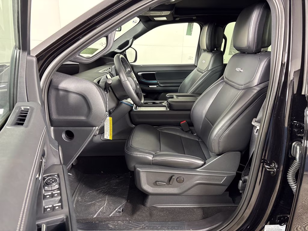 2026 Agate Black Metallic Ford Expedition Platinum 4X4 SUV
