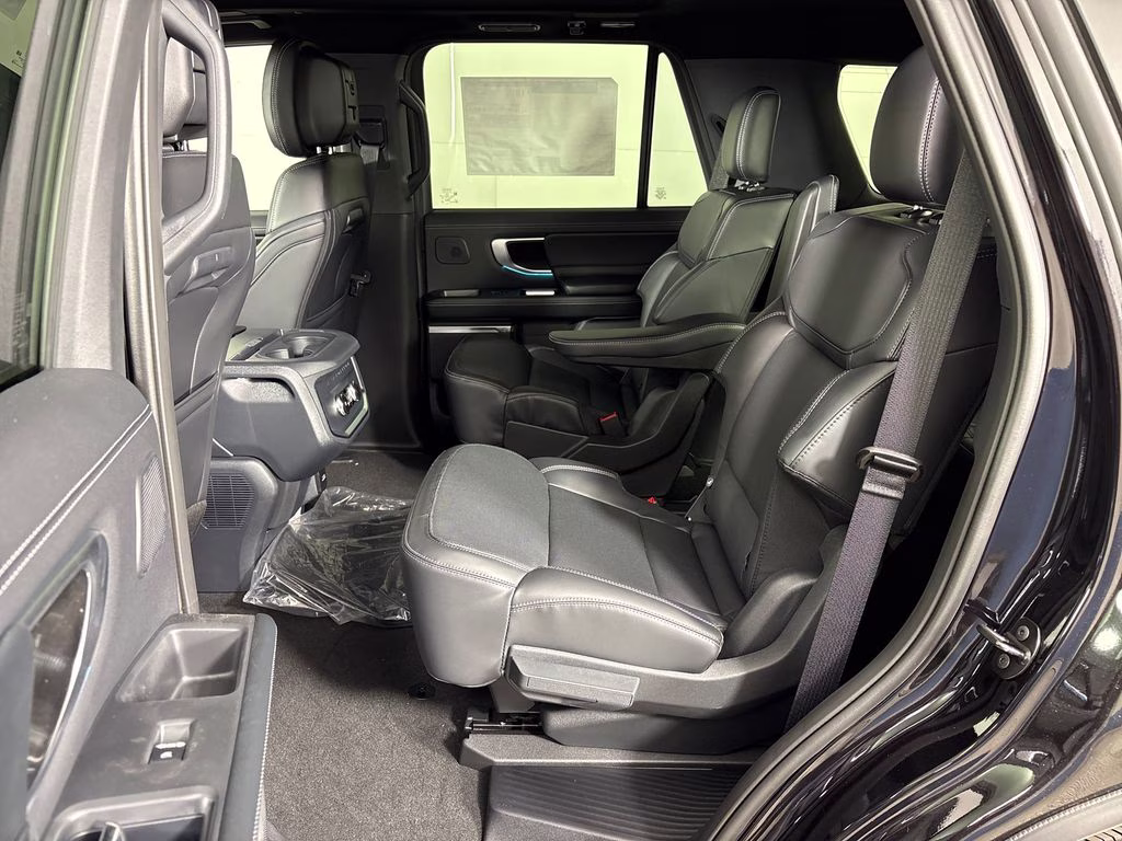 2026 Agate Black Metallic Ford Expedition Platinum 4X4 SUV
