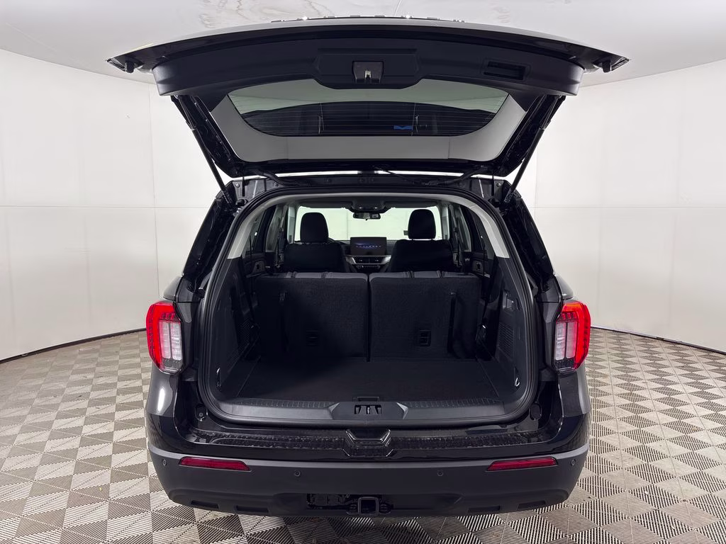 2026 Agate Black Metallic Ford Explorer Active RWD SUV