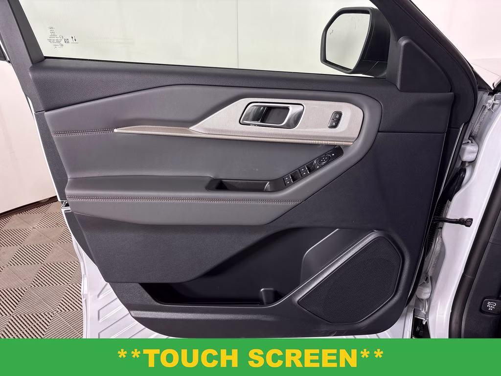 2026 Space White Metallic Ford Explorer Active RWD SUV