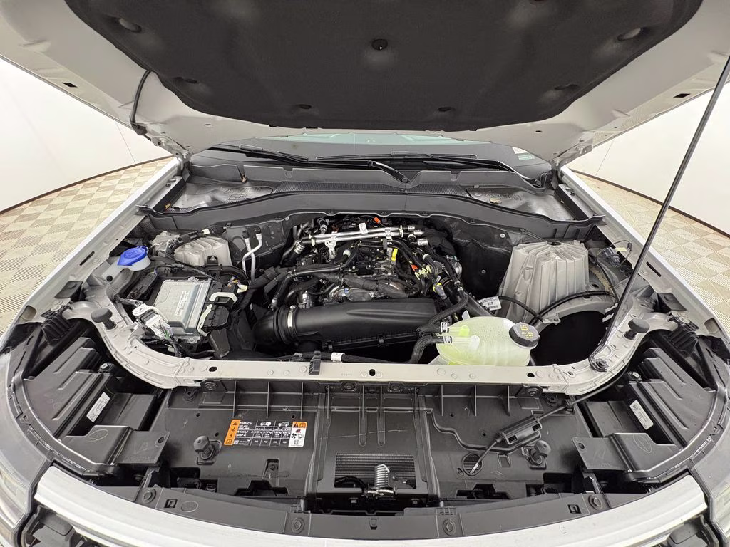 2026 Space White Metallic Ford Explorer Active RWD SUV