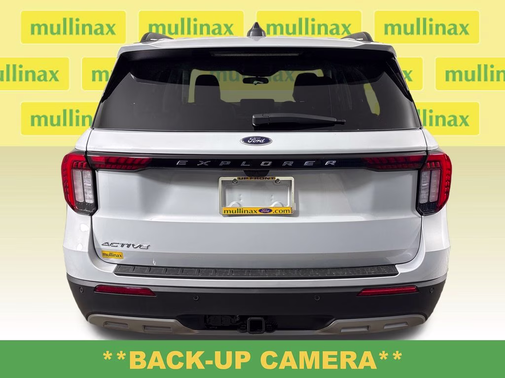 2026 Space White Metallic Ford Explorer Active RWD SUV