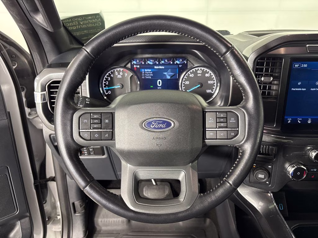 2022 Oxford White Ford F-150 XLT 4X4 Truck