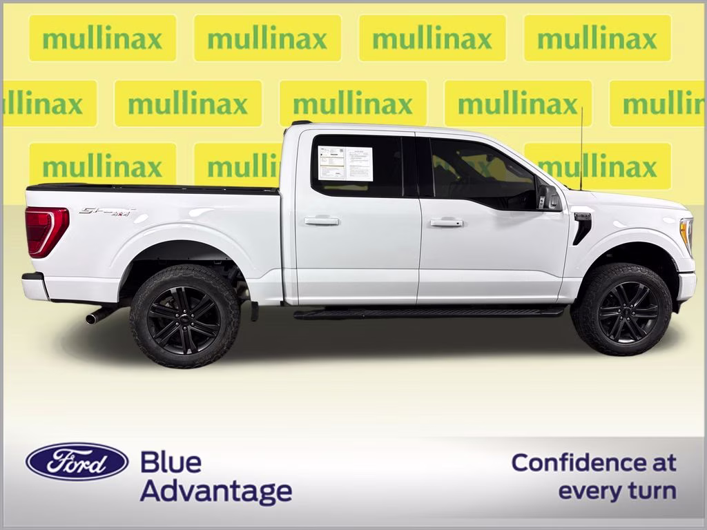 2022 Oxford White Ford F-150 XLT 4X4 Truck