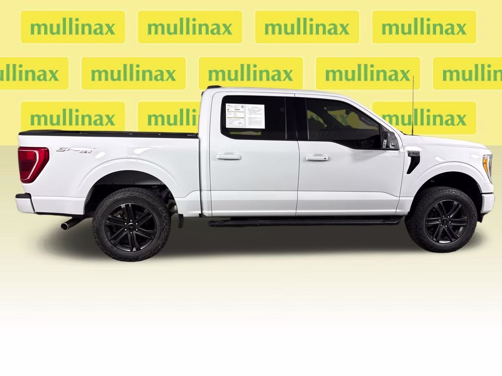 2022 Oxford White Ford F-150 XLT 4X4 Truck
