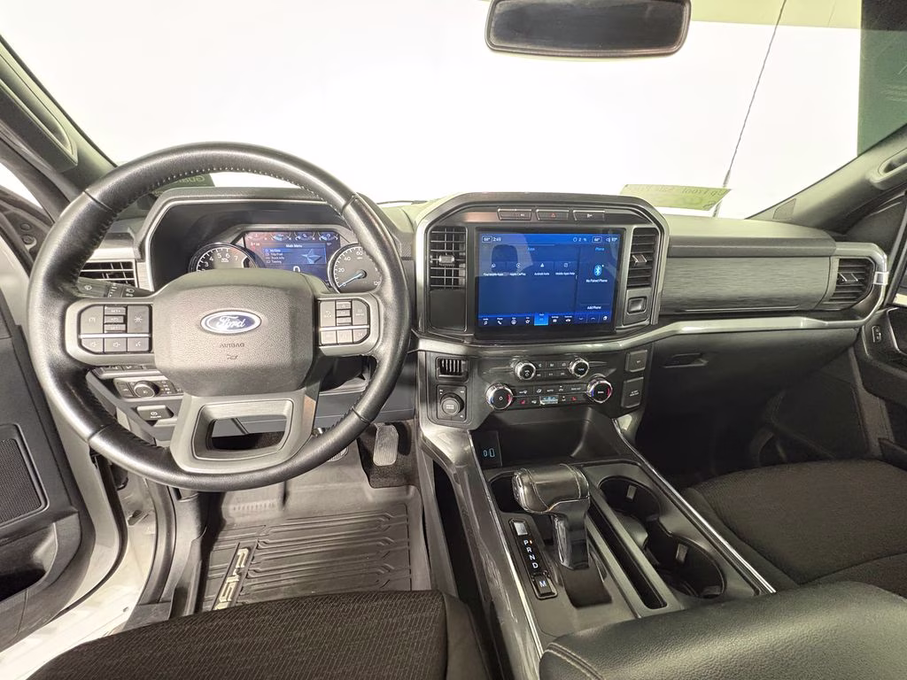 2022 Oxford White Ford F-150 XLT 4X4 Truck