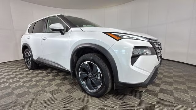2024 Everest White Pearl Nissan Rogue SV AWD SUV