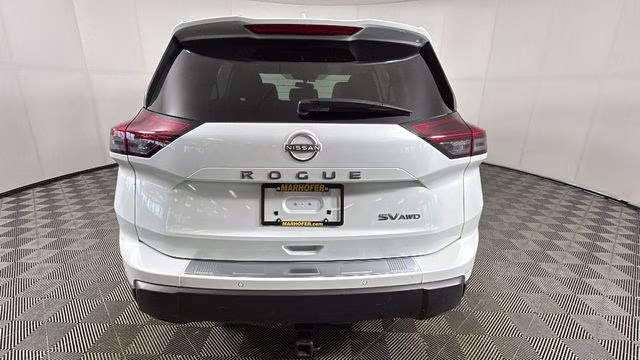 2024 Everest White Pearl Nissan Rogue SV AWD SUV