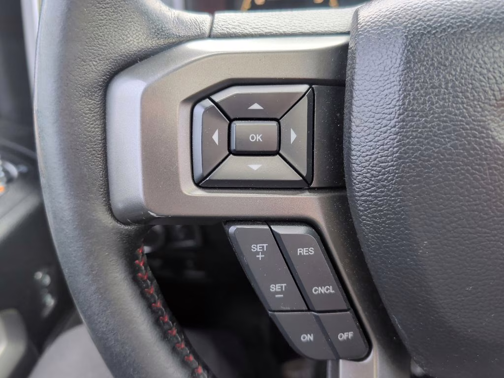 2019 Magma Red Metallic Ford F-150 XLT 4X4 Truck
