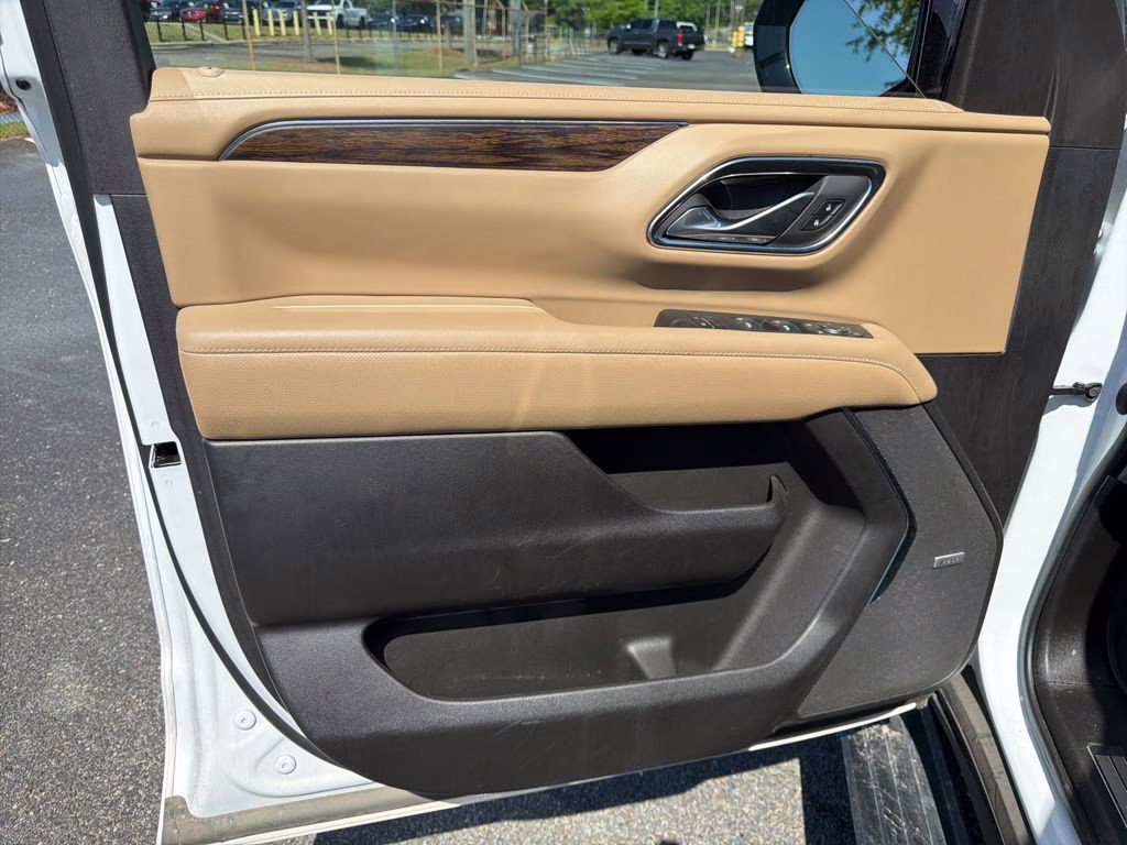 2023 Summit White Chevrolet Suburban Premier RWD SUV
