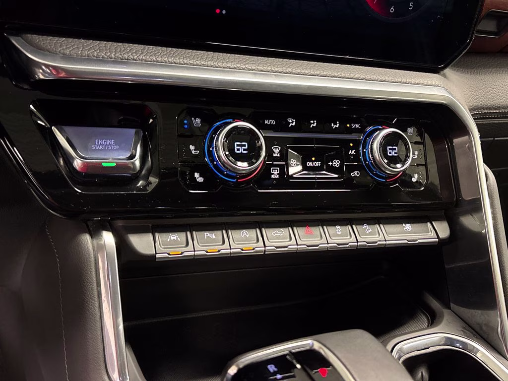 2022 Quicksilver Metallic GMC Sierra 1500 Denali 4X4 Truck