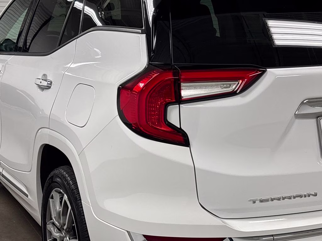 2024 Summit White GMC Terrain Denali AWD SUV
