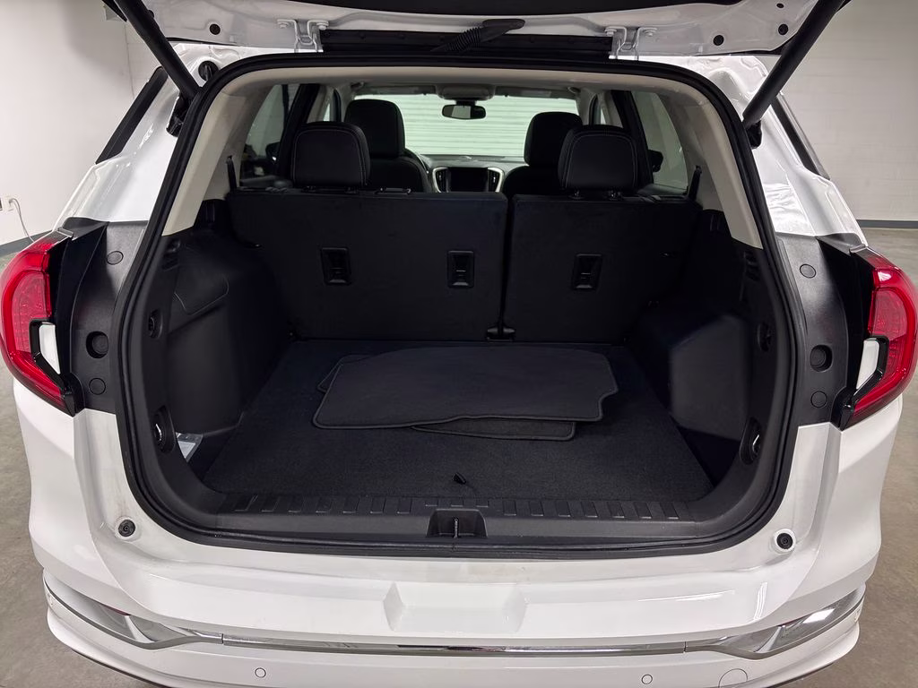 2024 Summit White GMC Terrain Denali AWD SUV